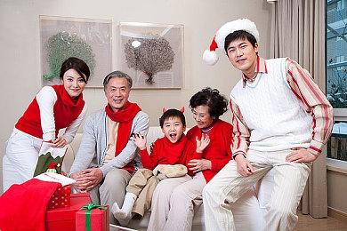 《宝可梦传说 阿尔宙斯》发布欧美新CM 歌剧式演绎对卡蒂狗的爱